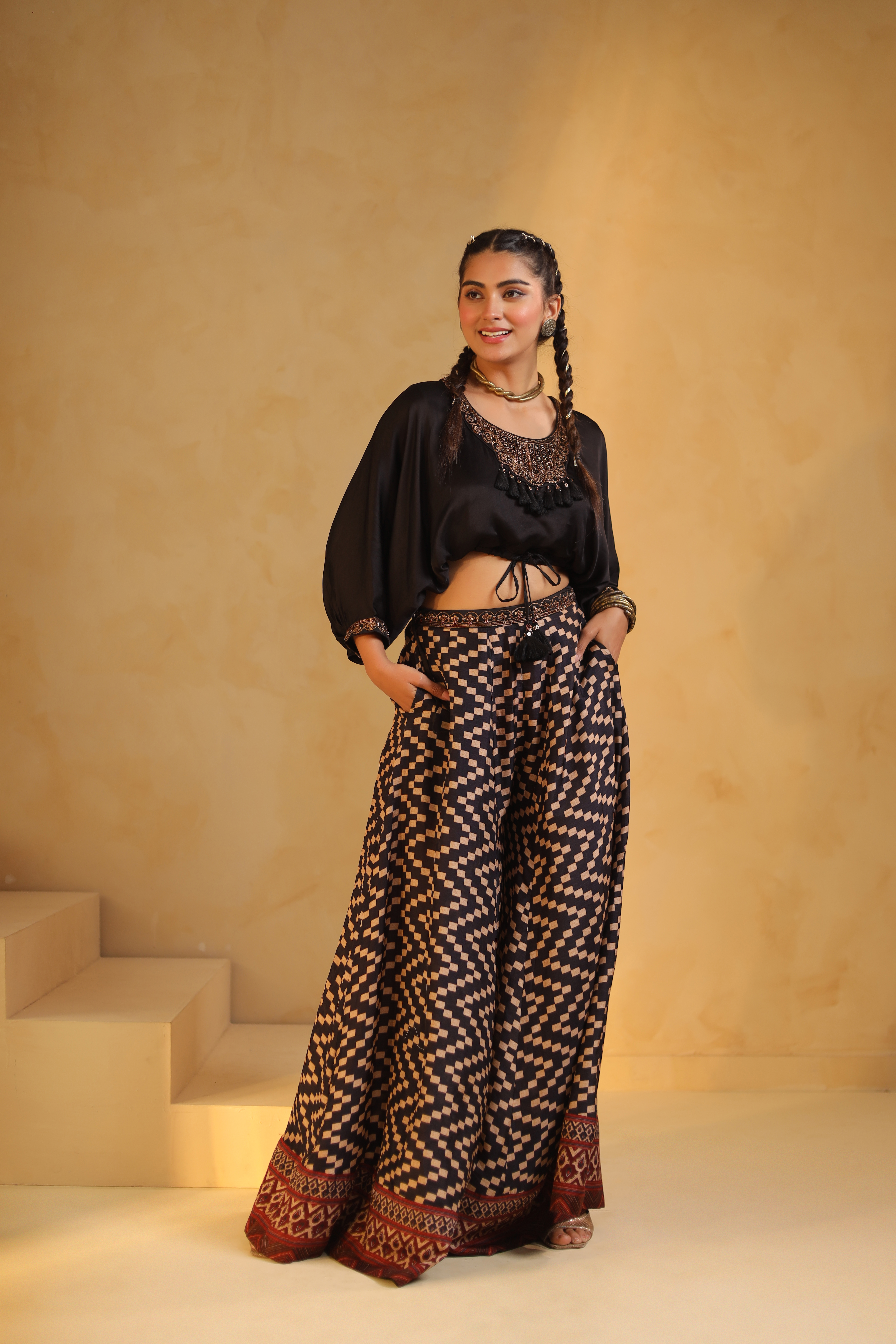 WOMEN ETHNIC CROP TOP